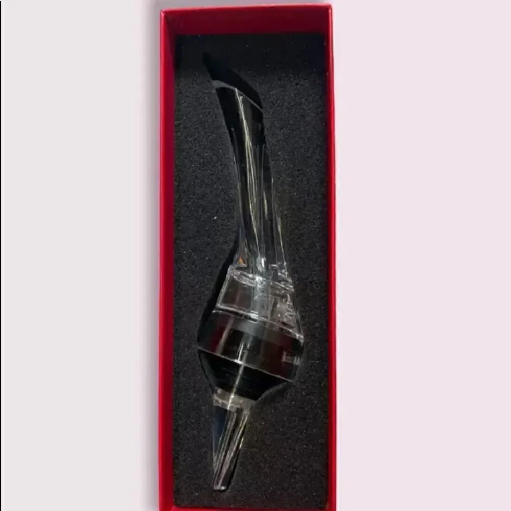 AMARIAMA WOODPECKER PREMIUM WINE AERATOR POURER-NEW